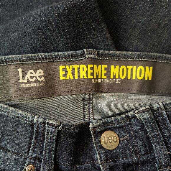 Lee Extreme Motion Slim Fit Straight Leg Jeans Men’s 33x32 Blue Stretch Denim - Picture 4 of 5